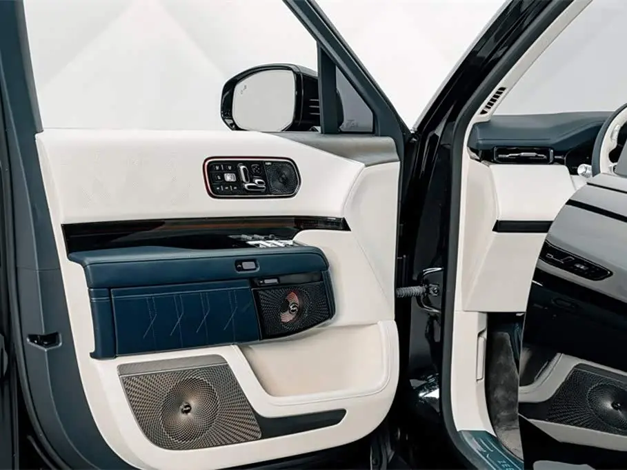 ZEEKR 9X 2026 — Photo 17/20