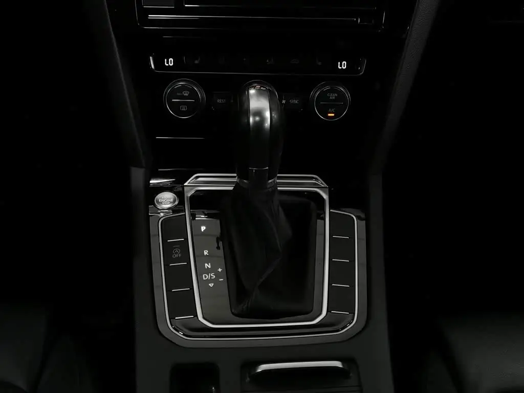 Volkswagen Magotan 2019 — Şəkil 13/20