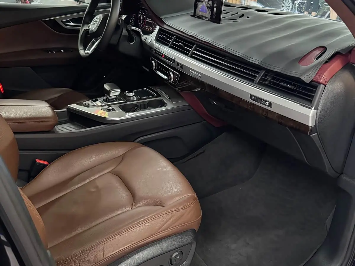 Audi Q7 2016 — Photo 7/12