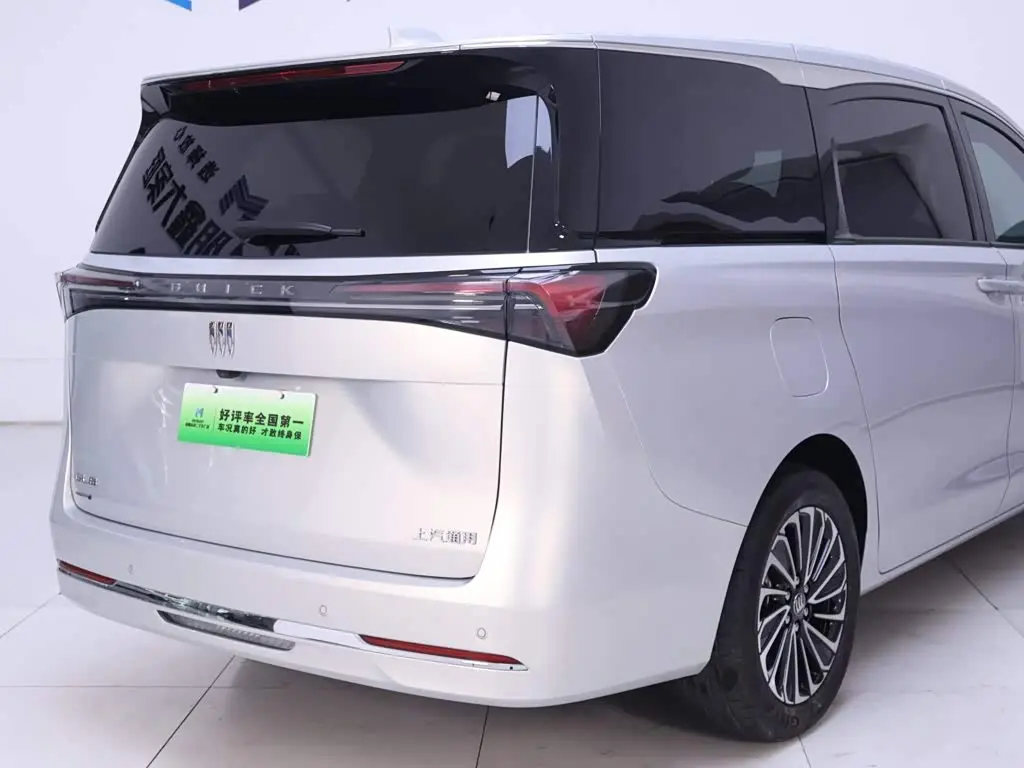 Buick GL8 New Energy 2025 — Photo 8/20