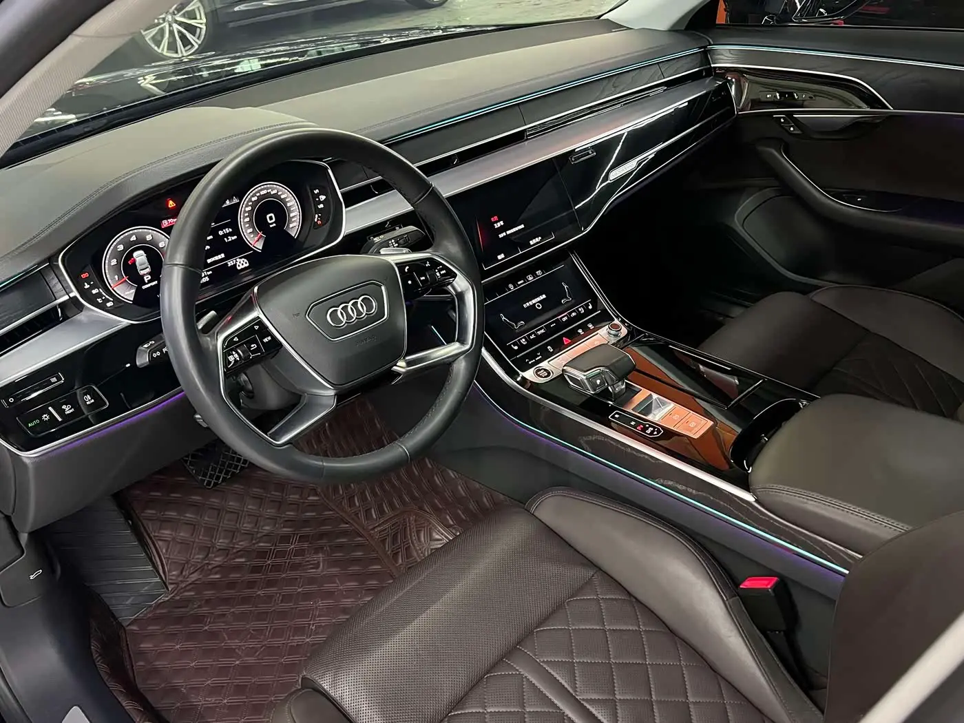 Audi A8 2021 — Photo 7/10