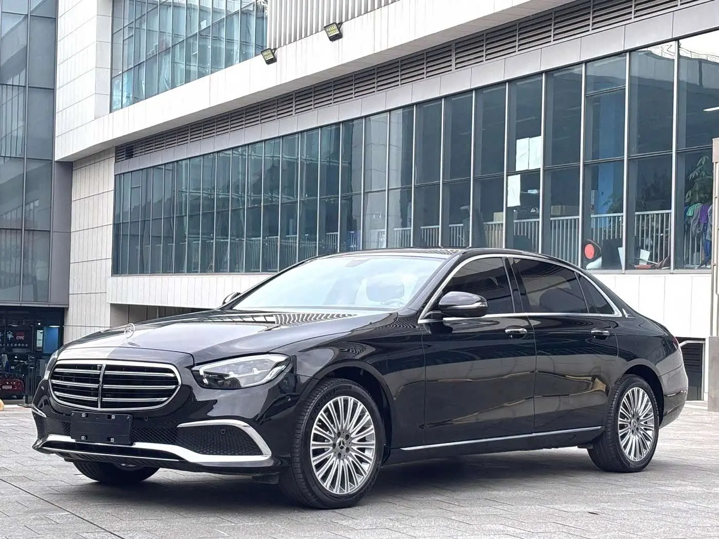 Mercedes-Benz E-Class 2023 — Şəkil 1/11