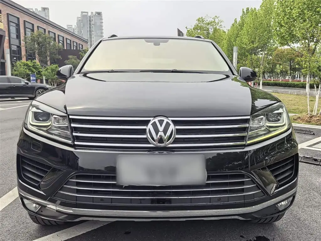 Volkswagen Touareg 2018 — Şəkil 20/20