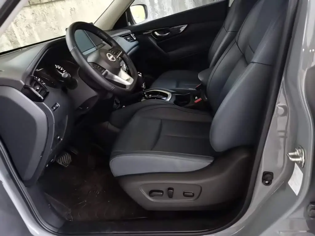 Nissan X-Trail 2025 — Photo 15/20