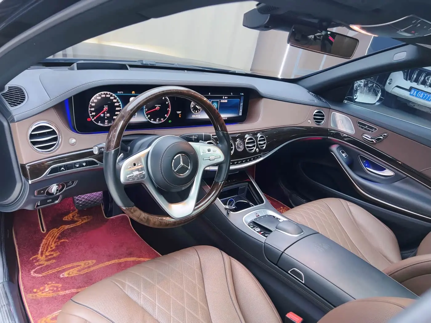 Mercedes-Benz Maybach S-Class 2019 — Фото 8/20
