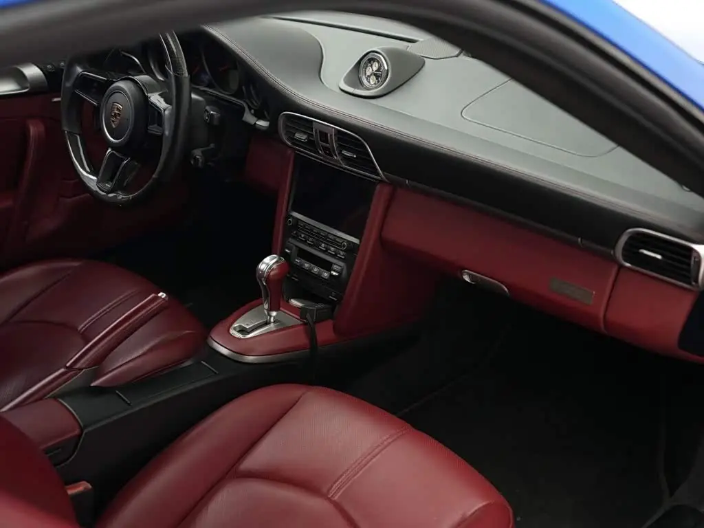 Porsche 911 2009 — Photo 12/18