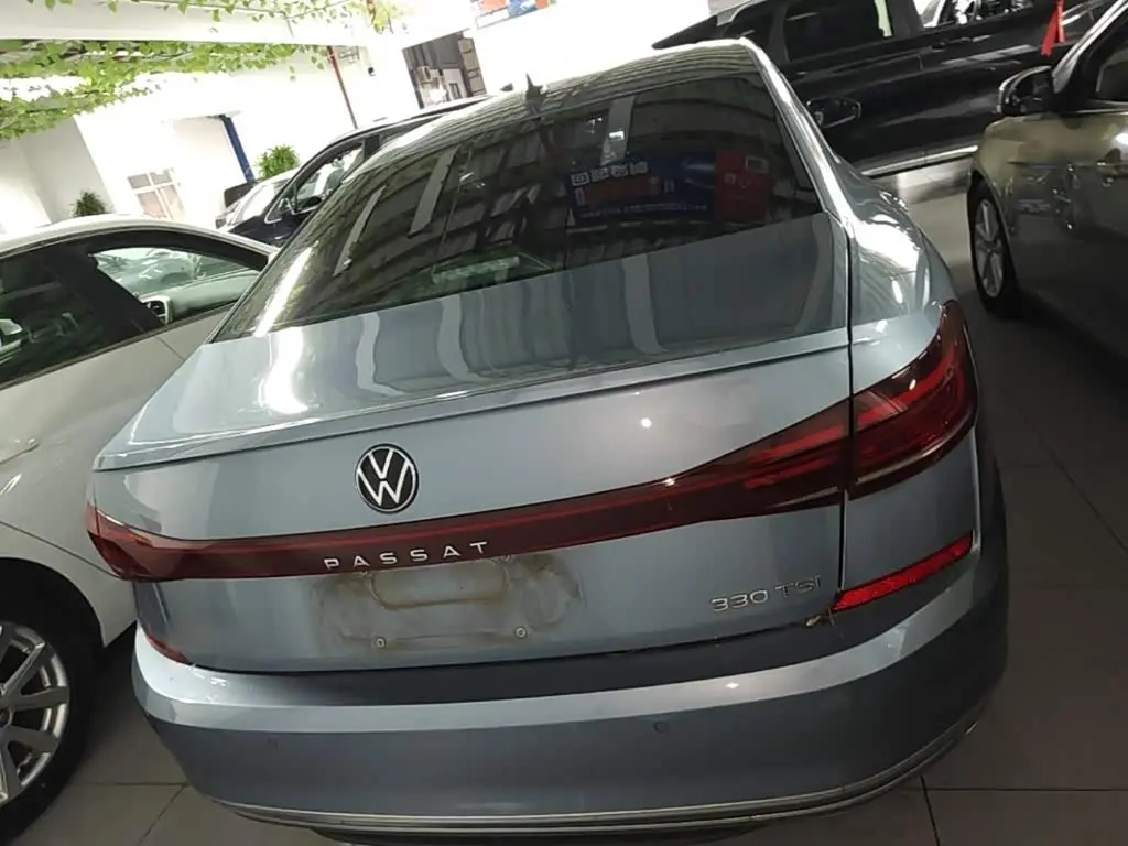 Volkswagen Passat 2023 — Фото 6/20