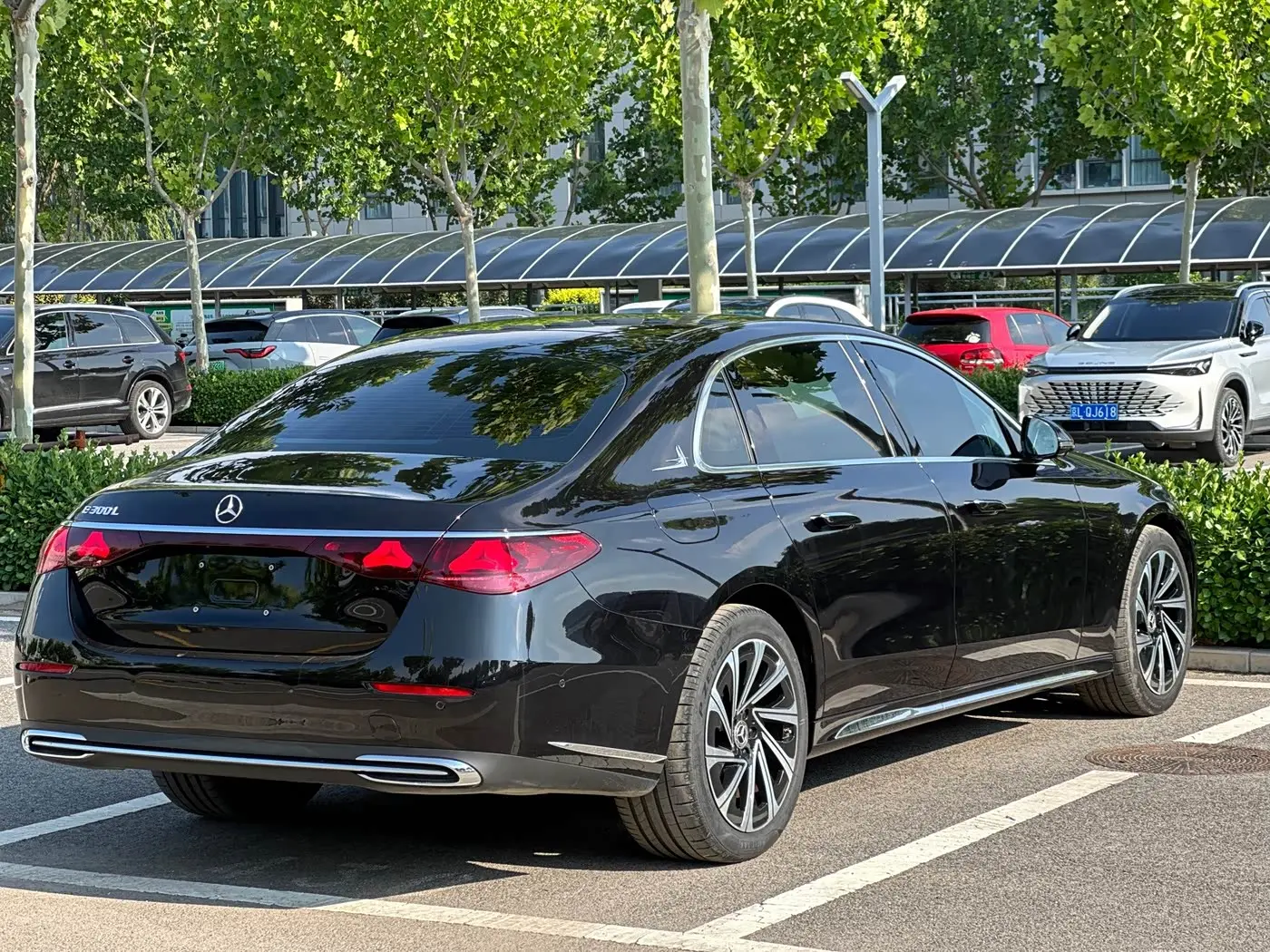 Mercedes-Benz E-Class 2024 — Şəkil 5/11
