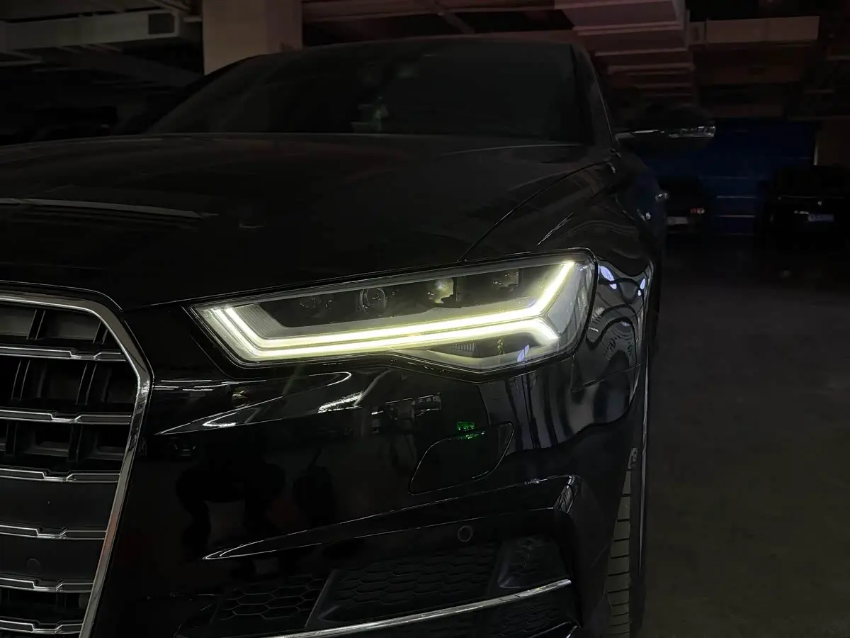 Audi A6L 2017 — Photo 15/16
