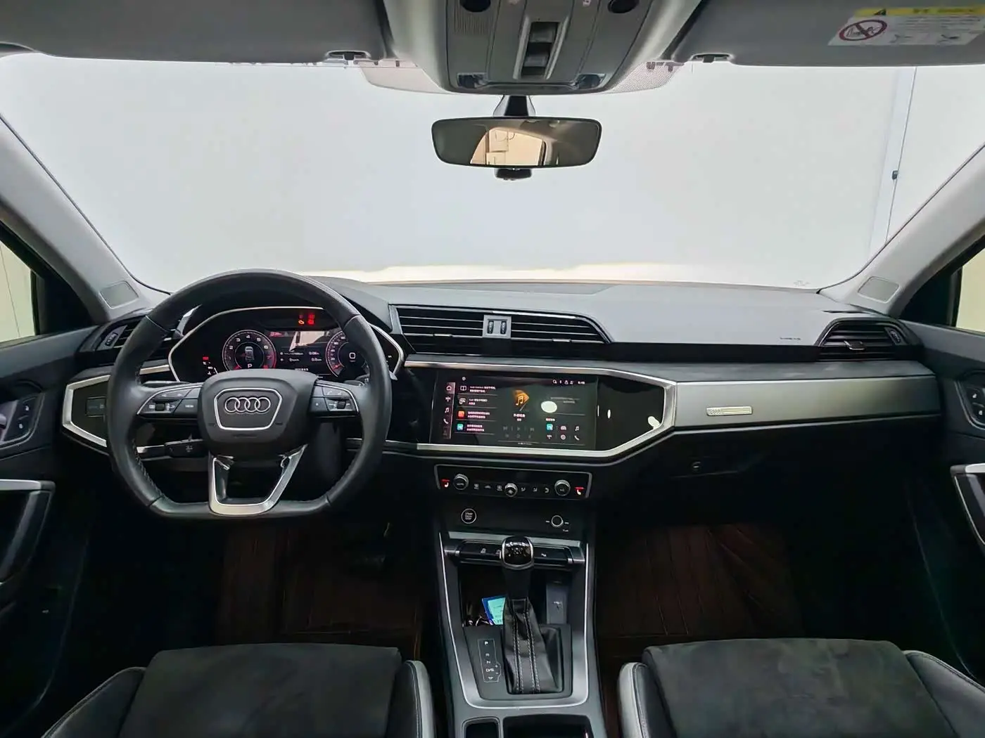 Audi Q3 2022 — ფოტო 10/18