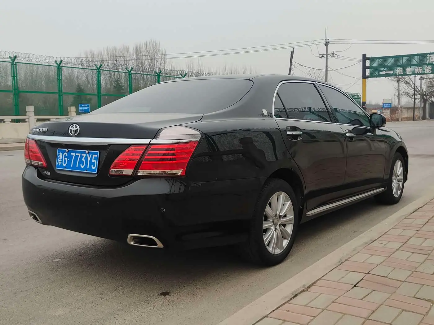 Toyota Crown 2012 — Şəkil 7/20