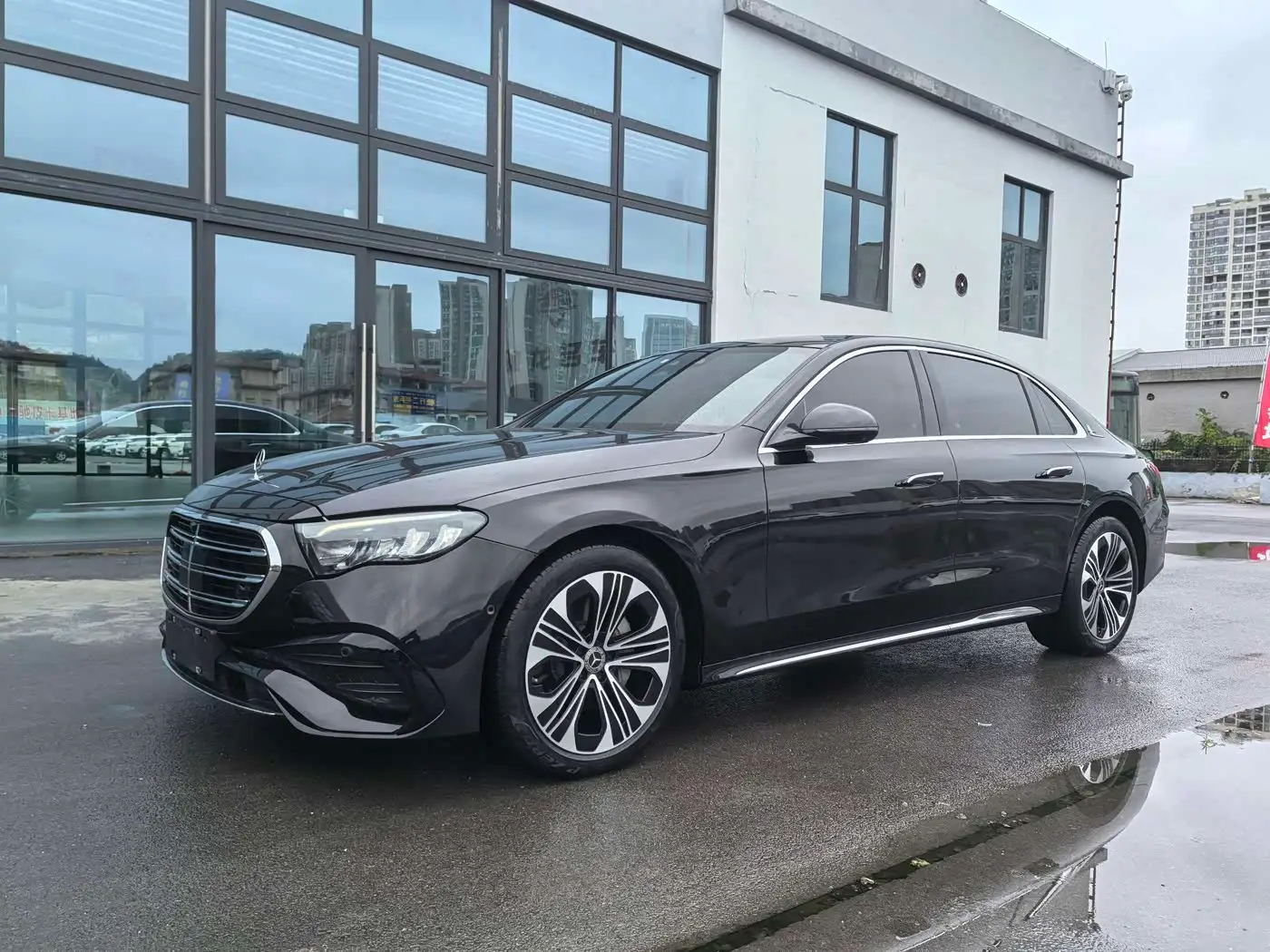 Mercedes-Benz E-Class, 2024