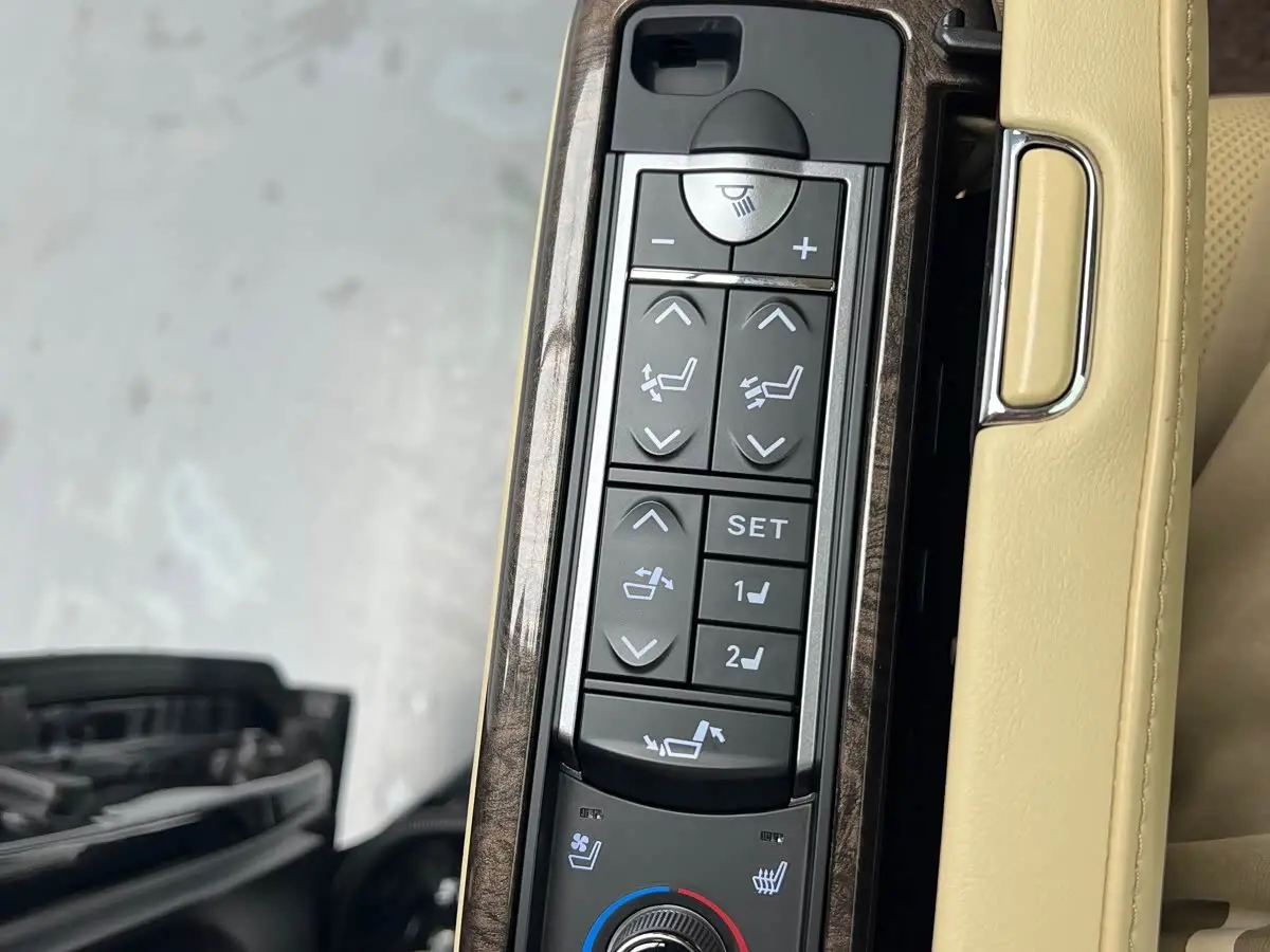 Toyota Alphard 2019 — Фото 8/12