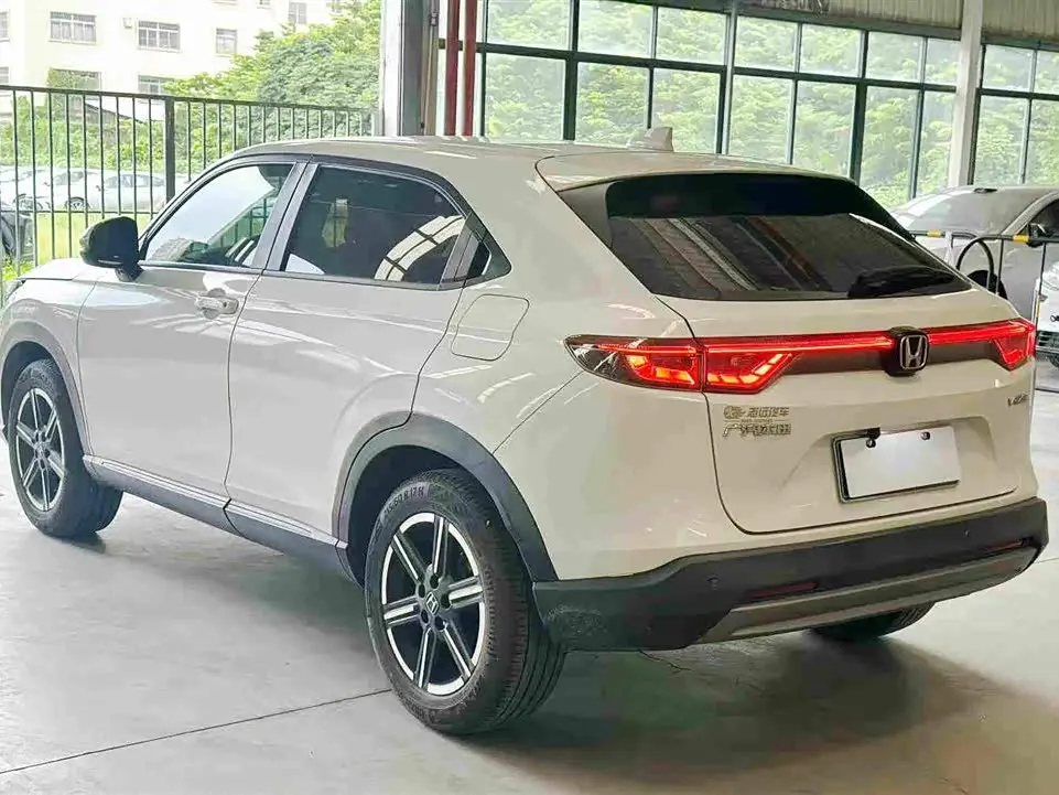 Honda Vezel 2024 — Şəkil 8/11