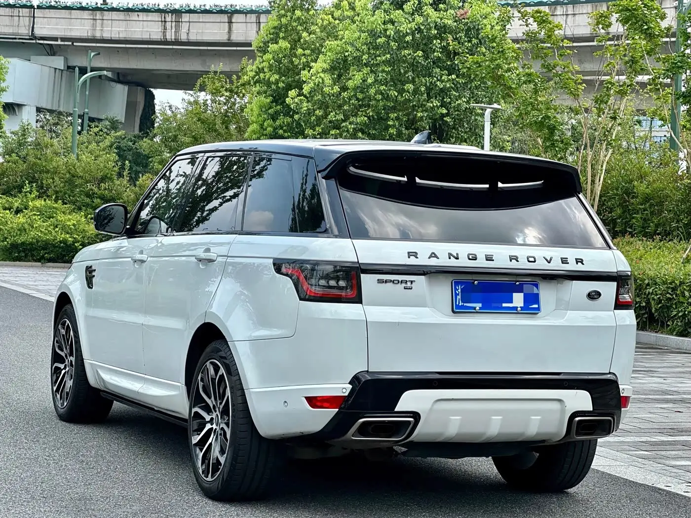 Land Rover Range Rover Sport 2021 — ფოტო 4/17