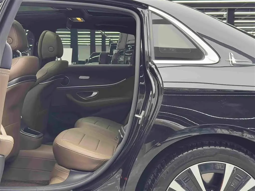 Mercedes-Benz E-Class New Energy 2022 — Photo 7/18