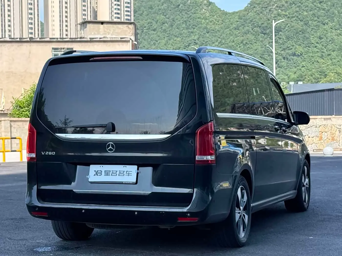 Mercedes-Benz V-Class 2023 — Şəkil 19/19