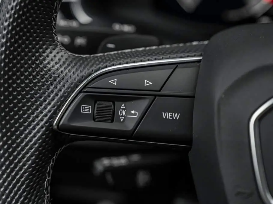 Audi Q8 2020 — Photo 9/20