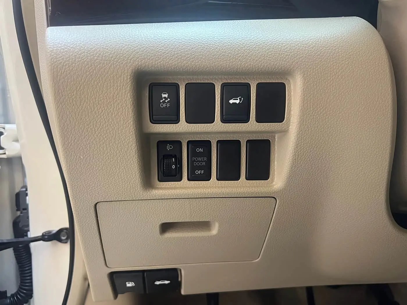 Nissan Quest 2016 — Şəkil 18/20