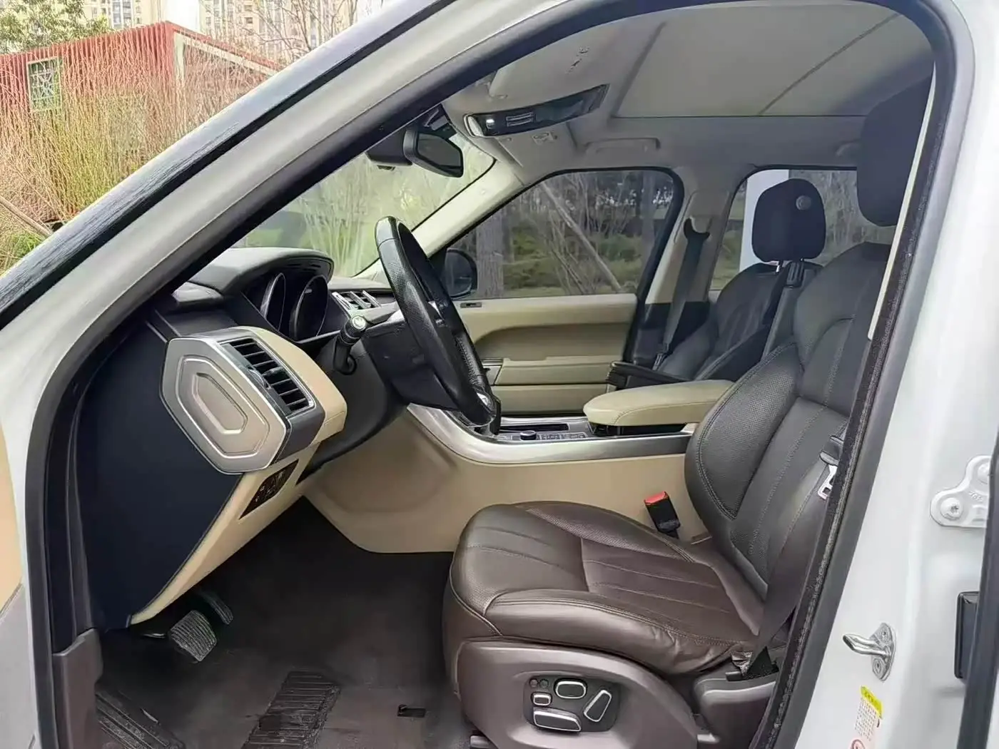 Land Rover Range Rover Sport 2015 — Photo 5/8