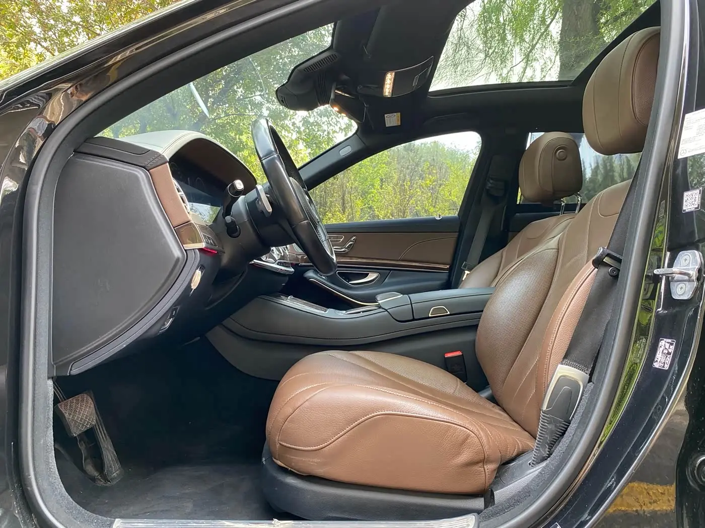 Mercedes-Benz S-Class 2019 — Photo 13/20