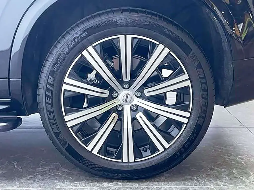 Volvo XC90 2022 — Şəkil 9/15