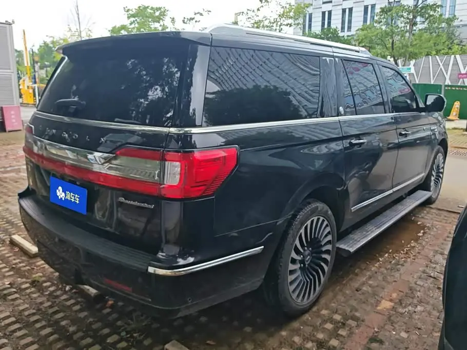 Lincoln Navigator 2022 — Şəkil 3/16