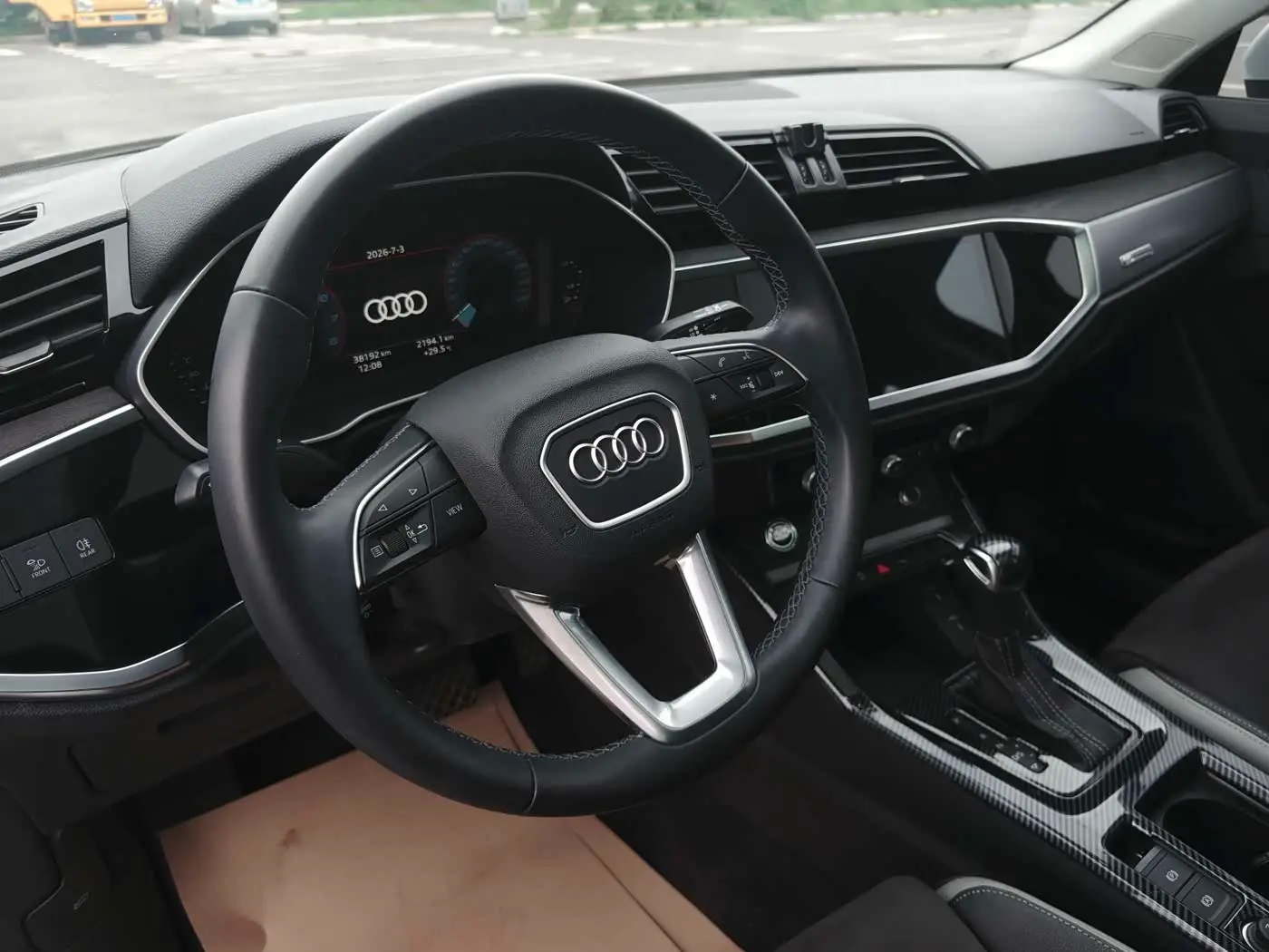 Audi Q3 2022 — Фото 11/16