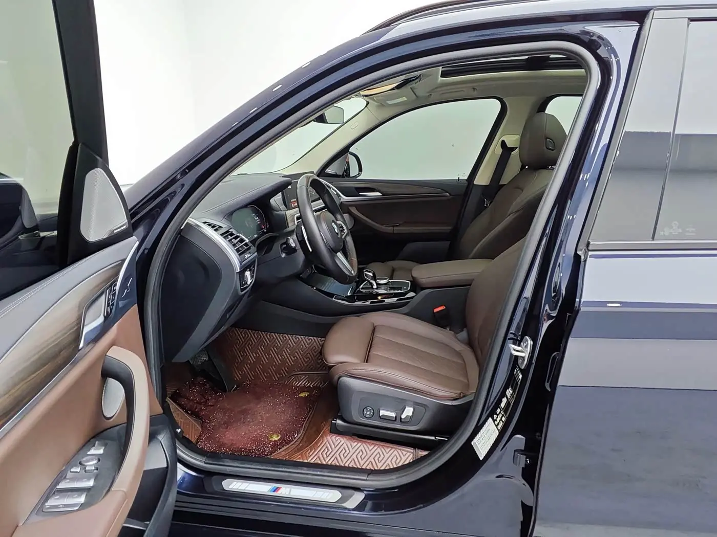 BMW X3 2021 — Photo 16/18