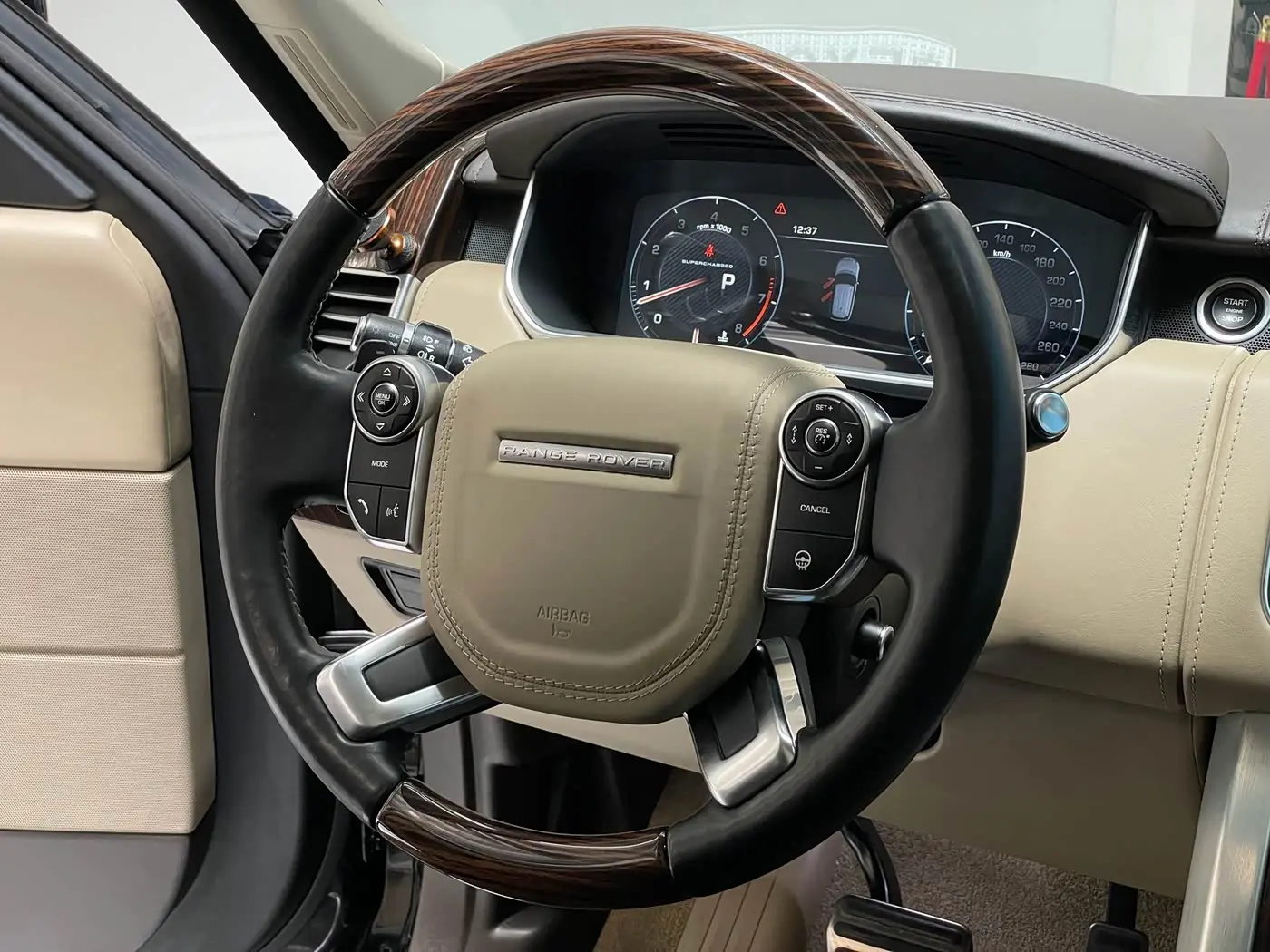 Land Rover Range Rover 2014 — Photo 13/20