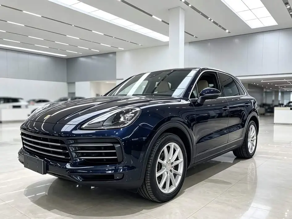 Porsche Cayenne 2019 — Фото 1/20