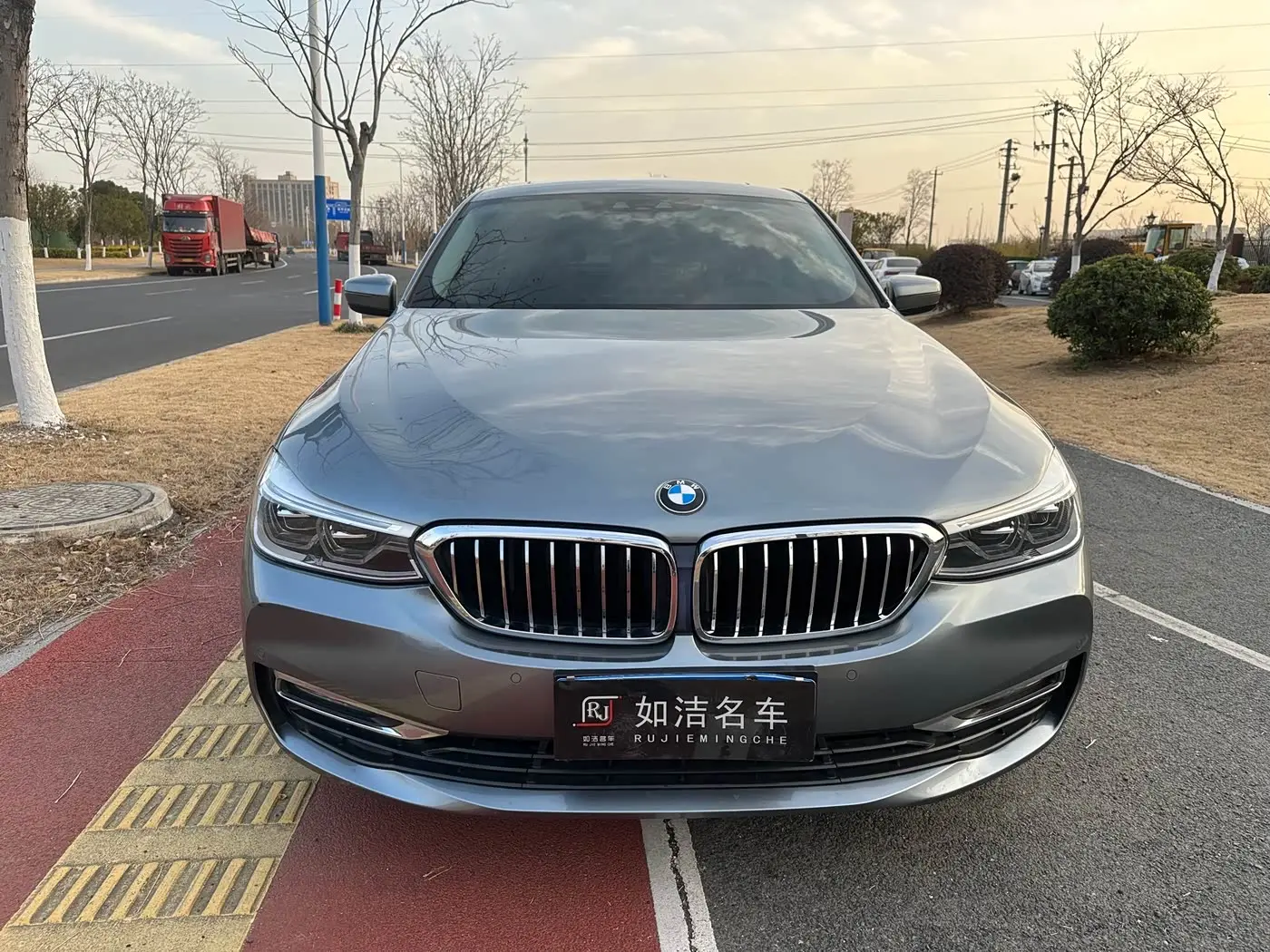 BMW 6 Series GT 2019 — Photo 2/13