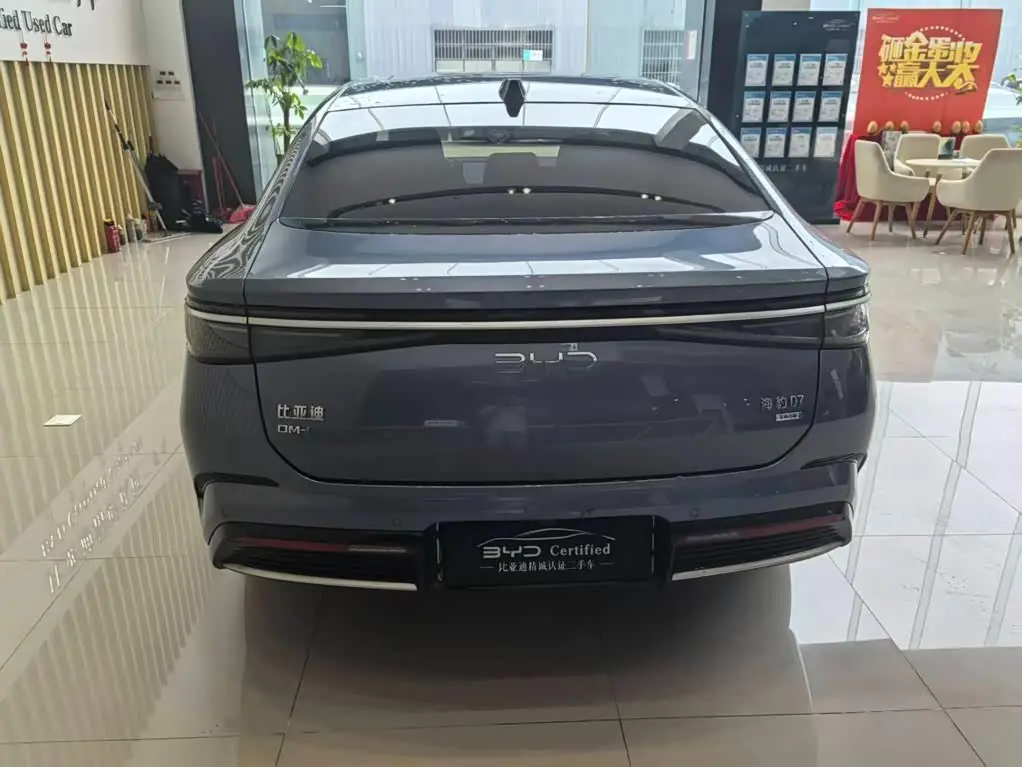 BYD Seal 07 DM-i 2025 — Photo 7/15