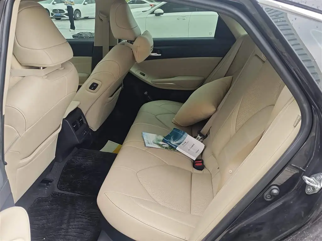 Toyota Avalon 2020 — Photo 5/9
