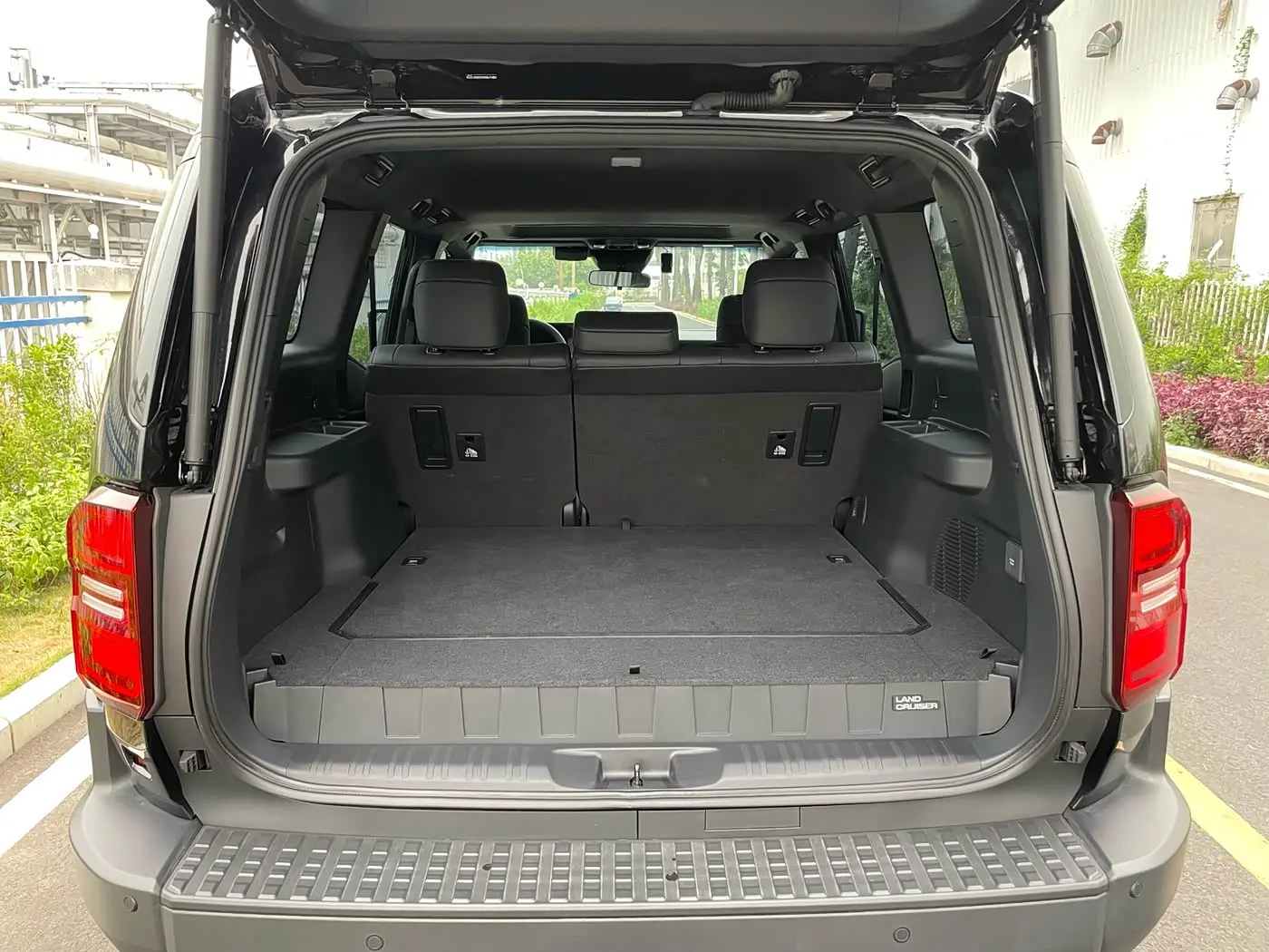 Toyota Prado 2025 — Photo 15/20