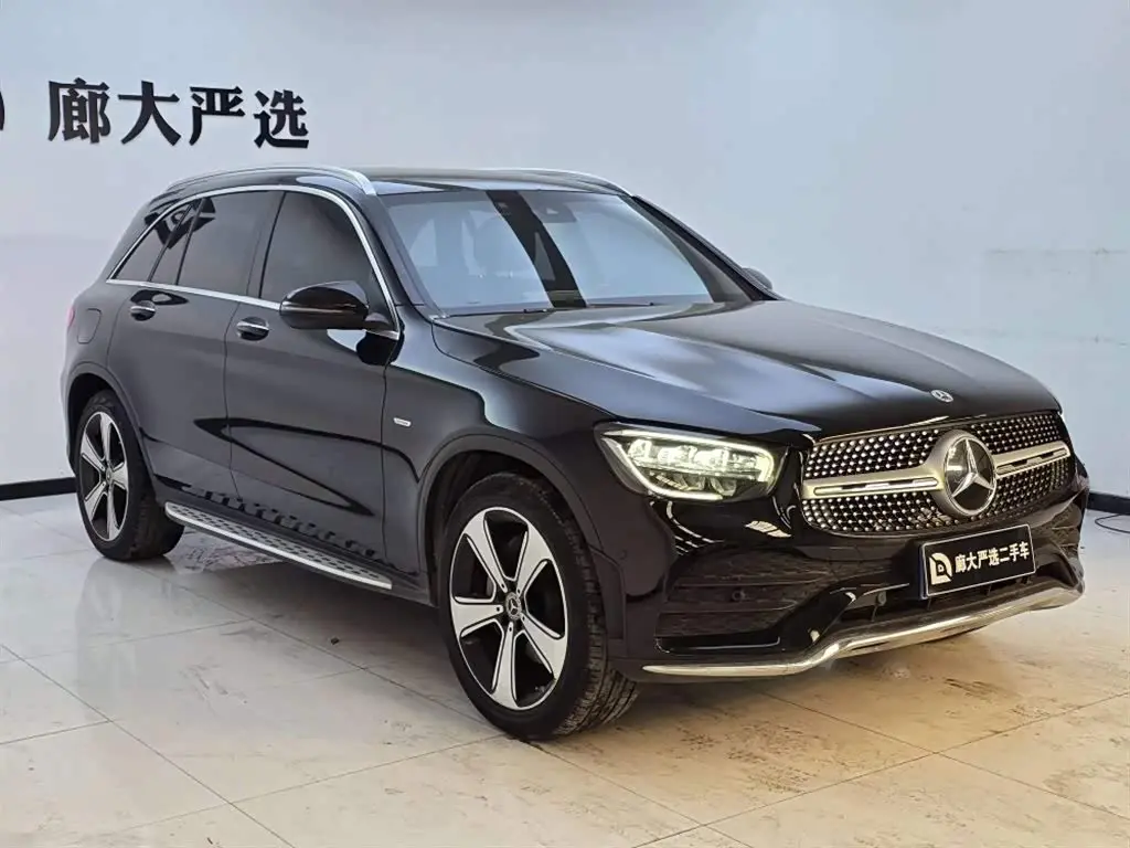 Mercedes-Benz GLC 2021 — Фото 2/12