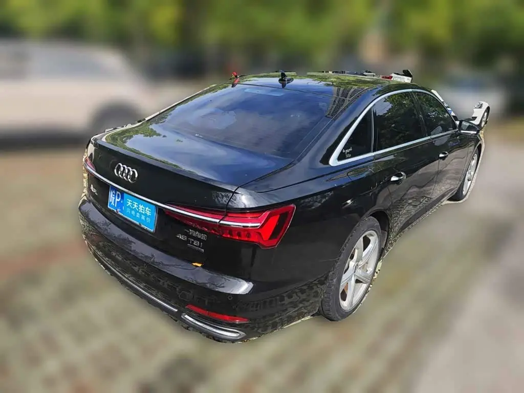 Audi A6L 2020 — Photo 2/12