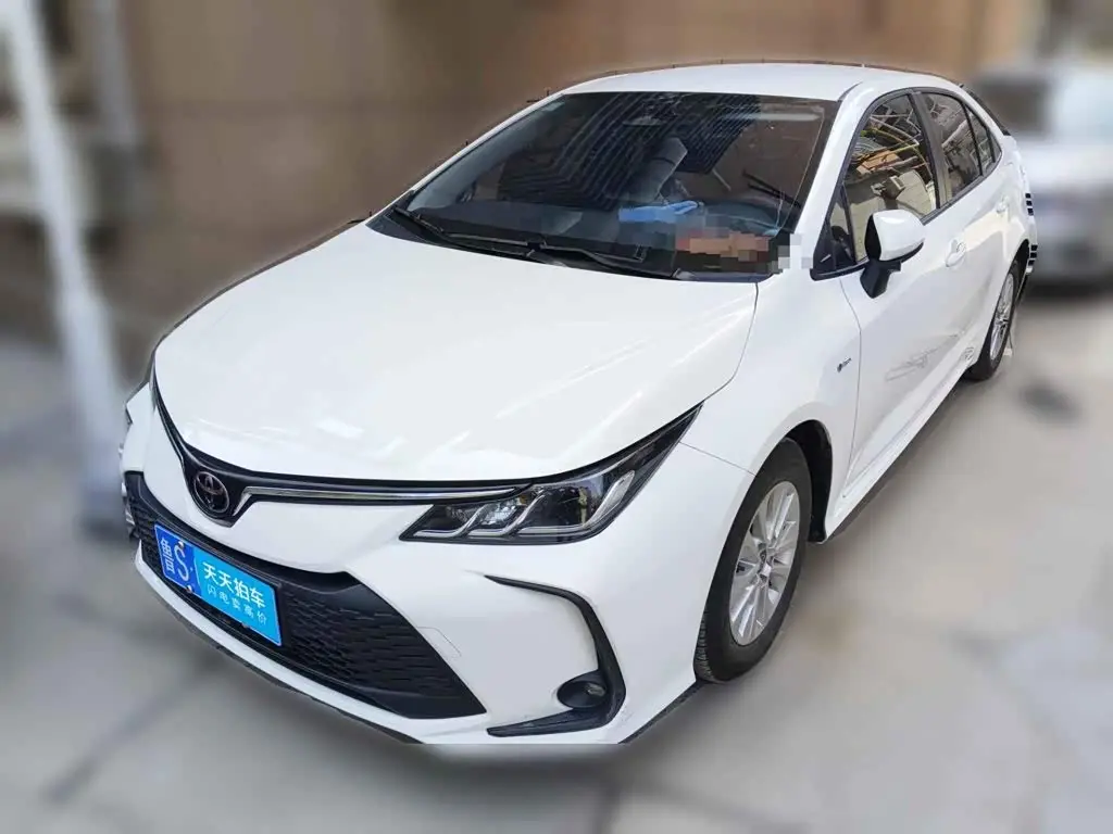 Toyota Corolla 2025 — ფოტო 1/12
