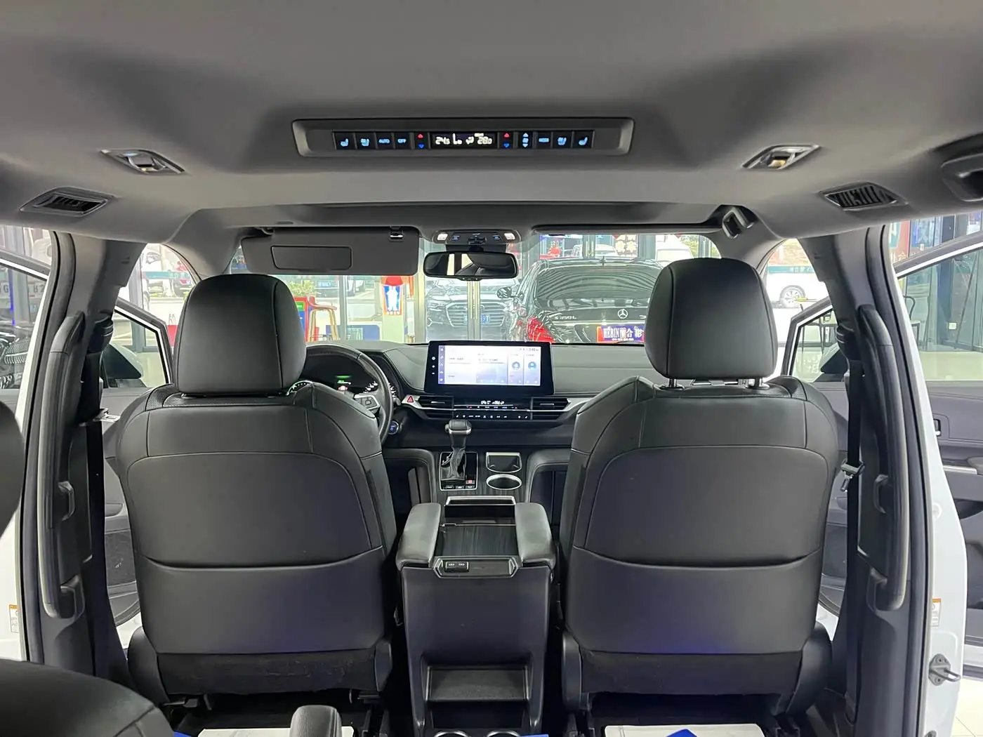 Toyota Sienna 2022 — Photo 11/20