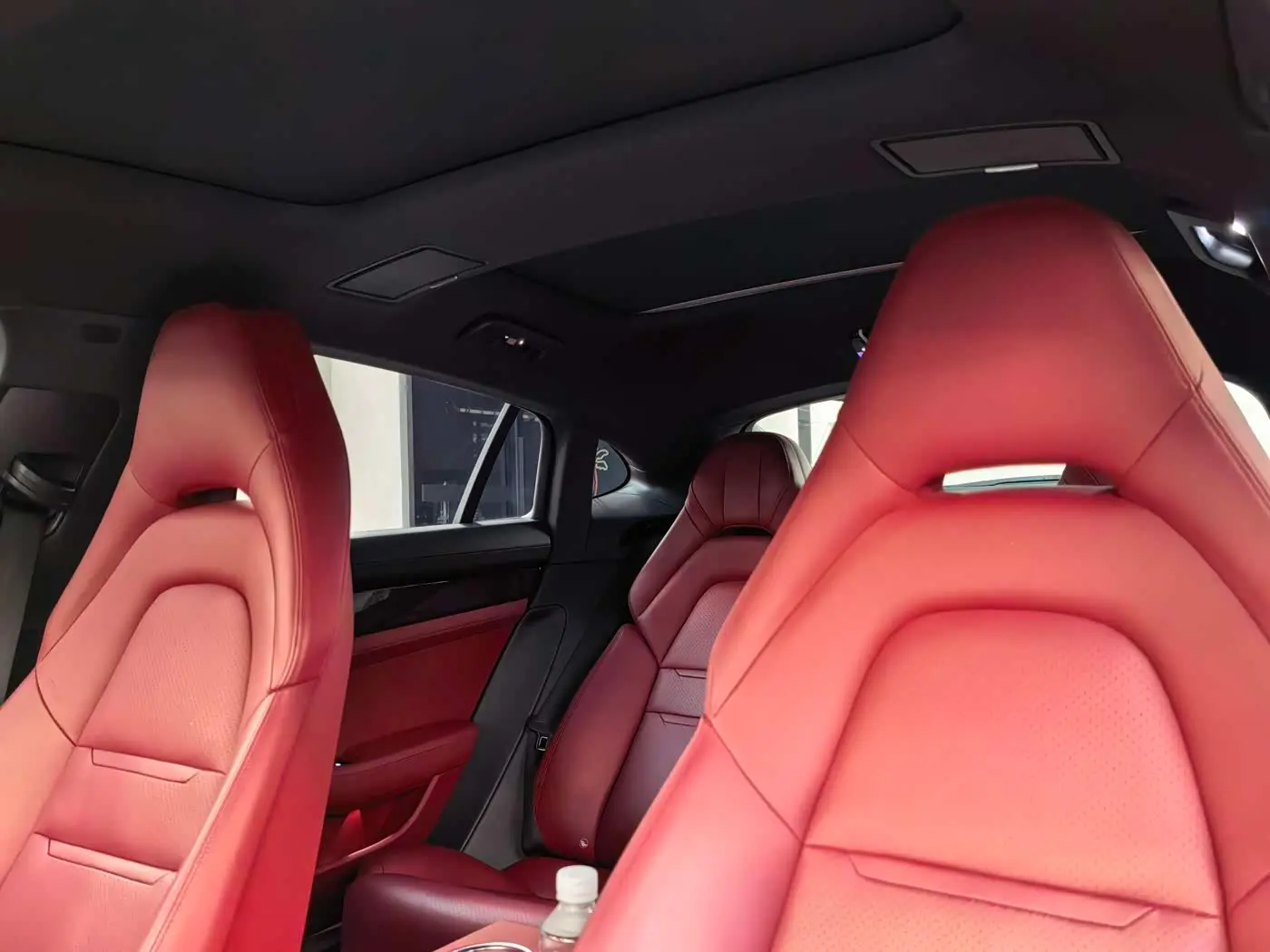 Porsche Panamera 2019 — Photo 17/17