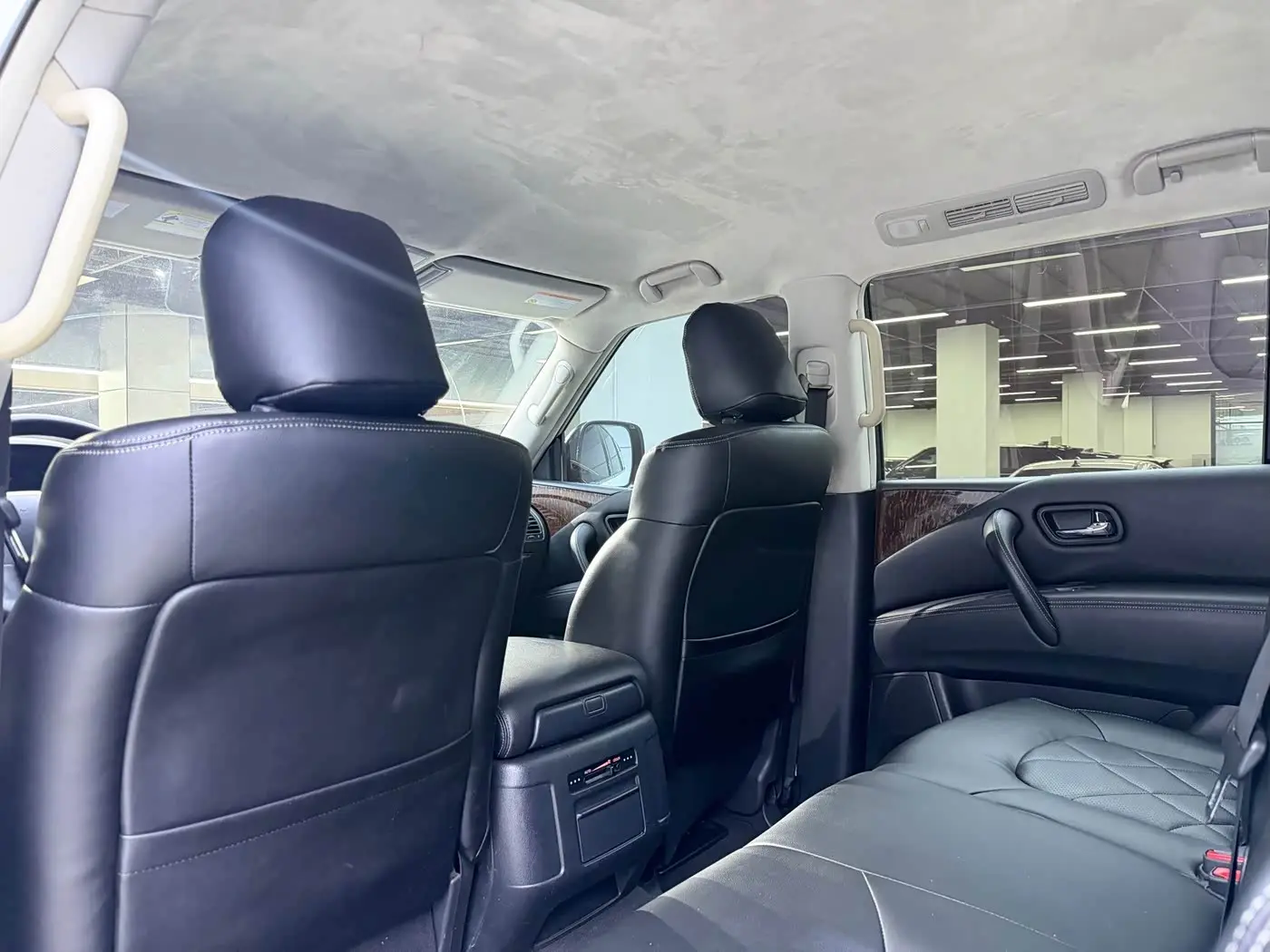 Nissan Patrol 2019 — Photo 5/9
