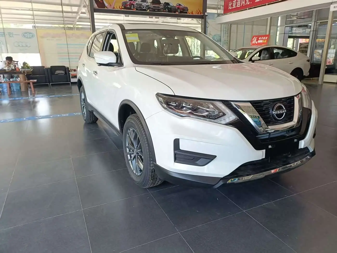 Nissan X-Trail 2026 — Фото 3/10