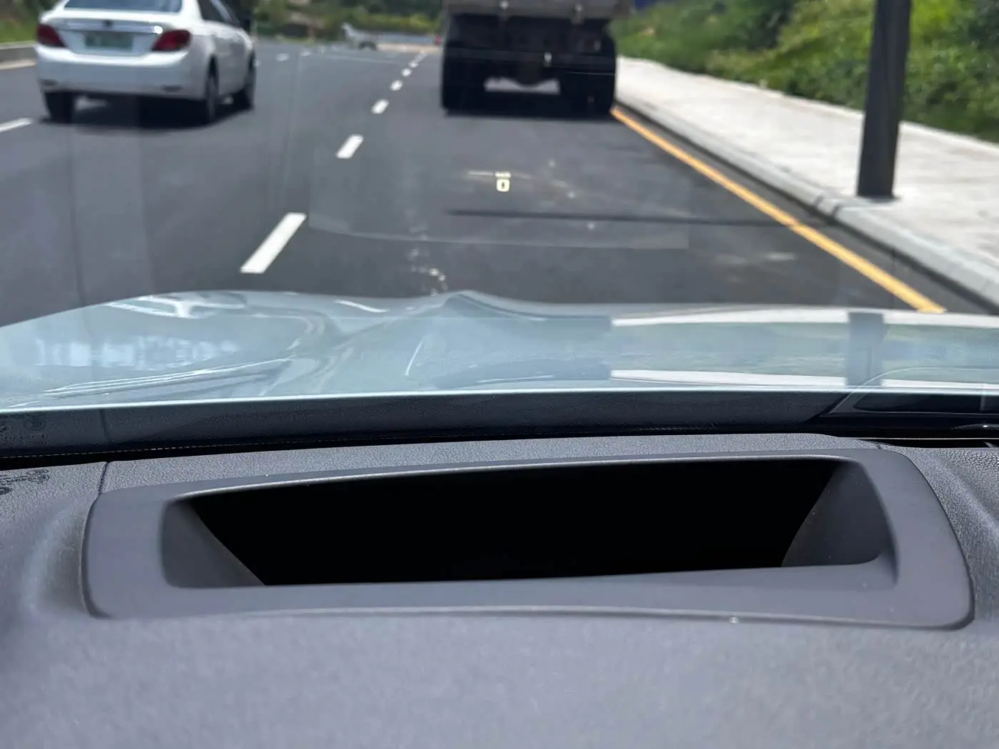 BMW X4 M 2022 — Photo 20/20