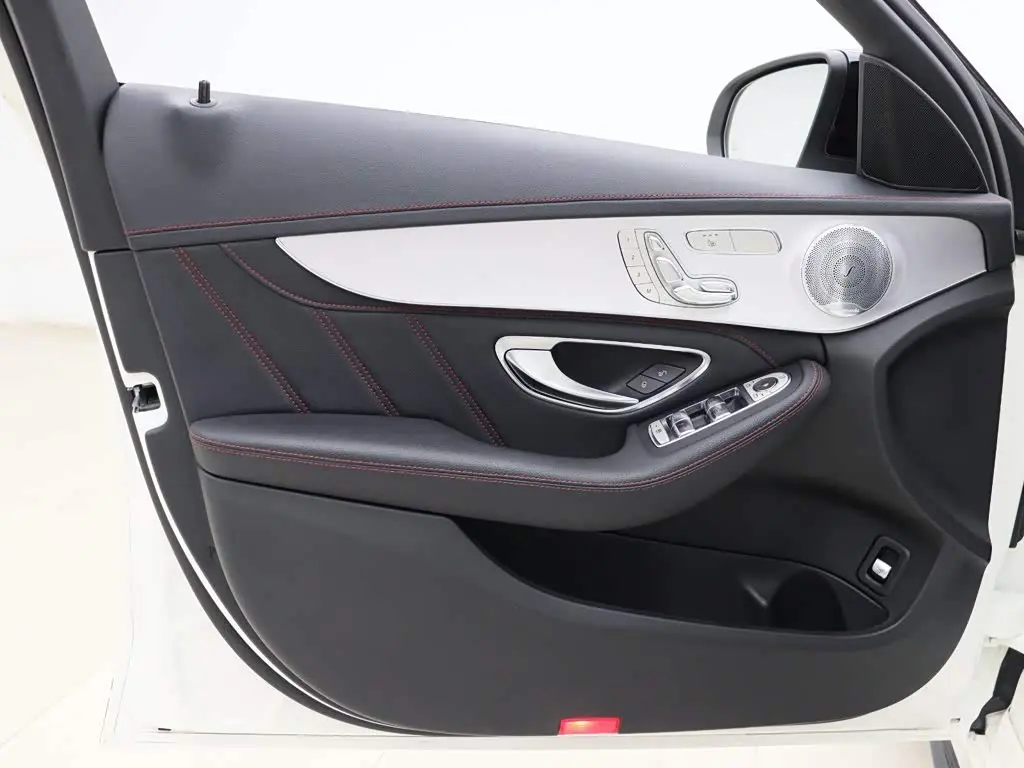 Mercedes-Benz C-Class AMG 2020 — Photo 5/20