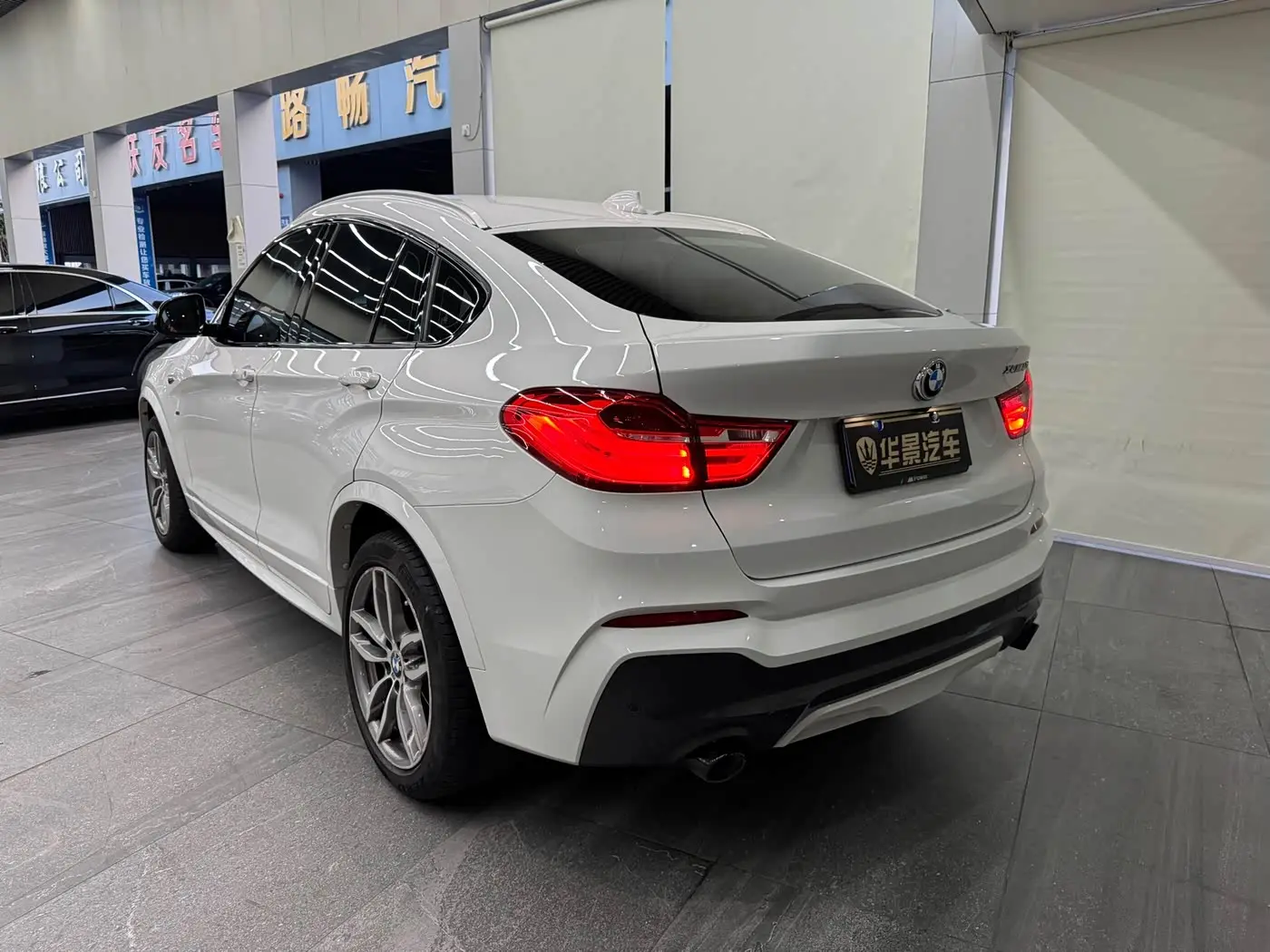BMW X4 2019 — Фото 4/19