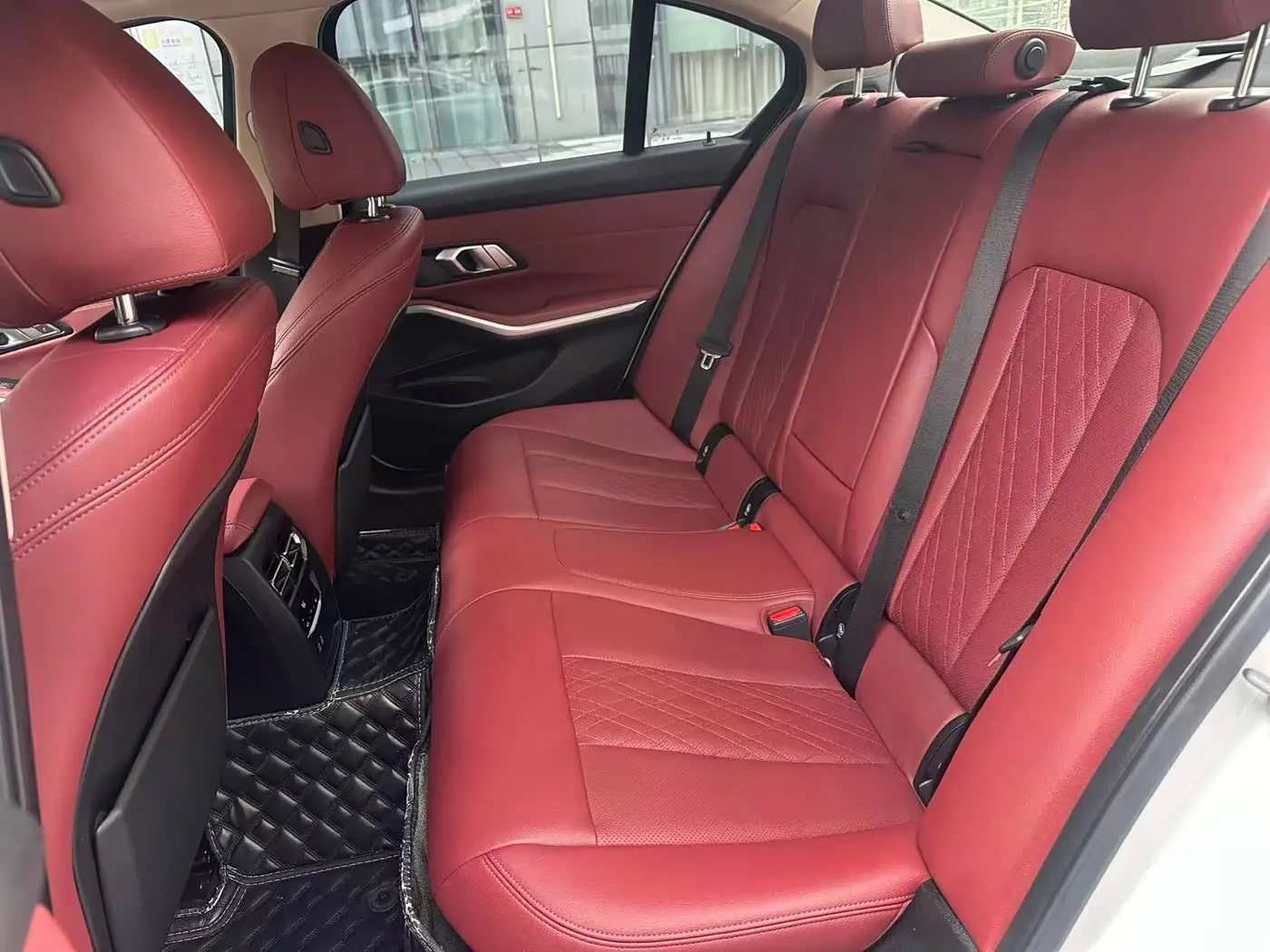 BMW 3 Series 2022 — Photo 6/9