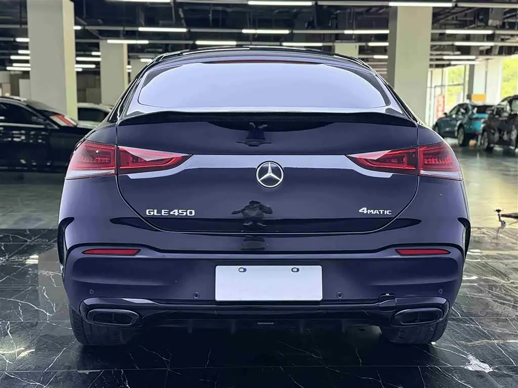 Mercedes-Benz GLE 2021 — Photo 19/20