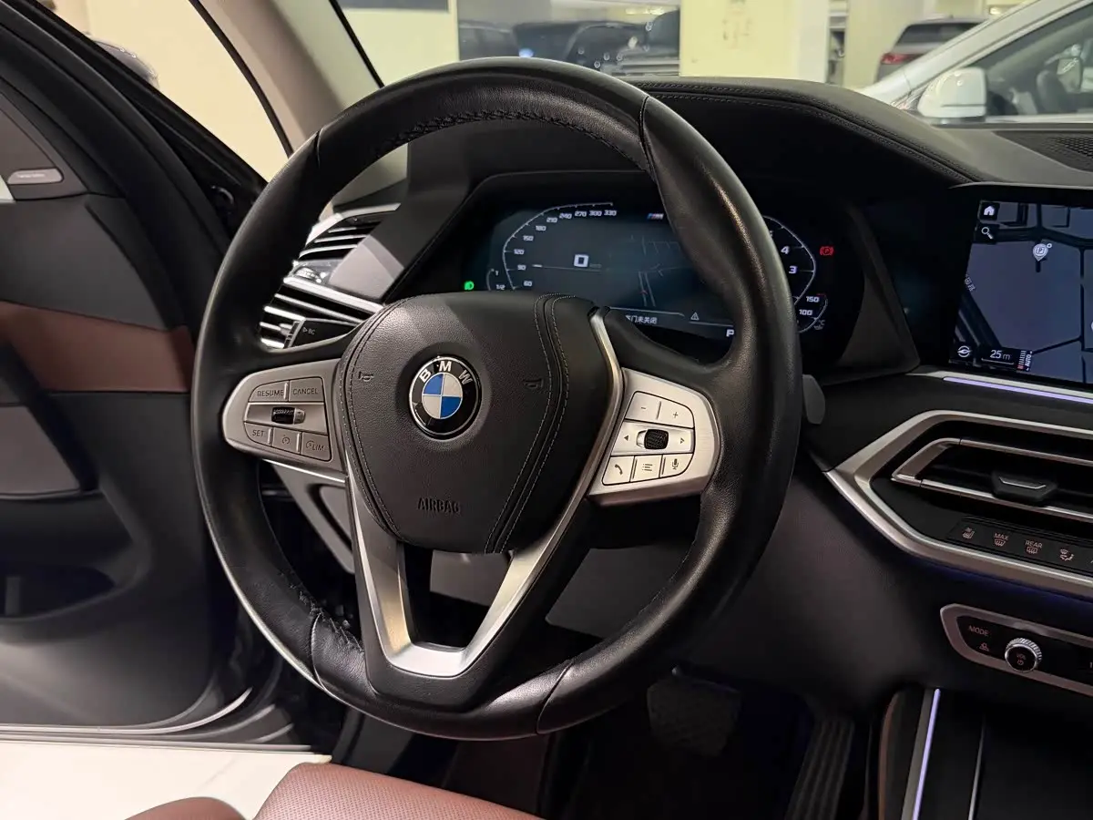 BMW X7 2022 — Şəkil 14/19