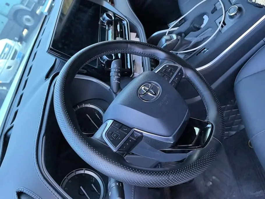 Toyota Highlander 2024 — Şəkil 15/16