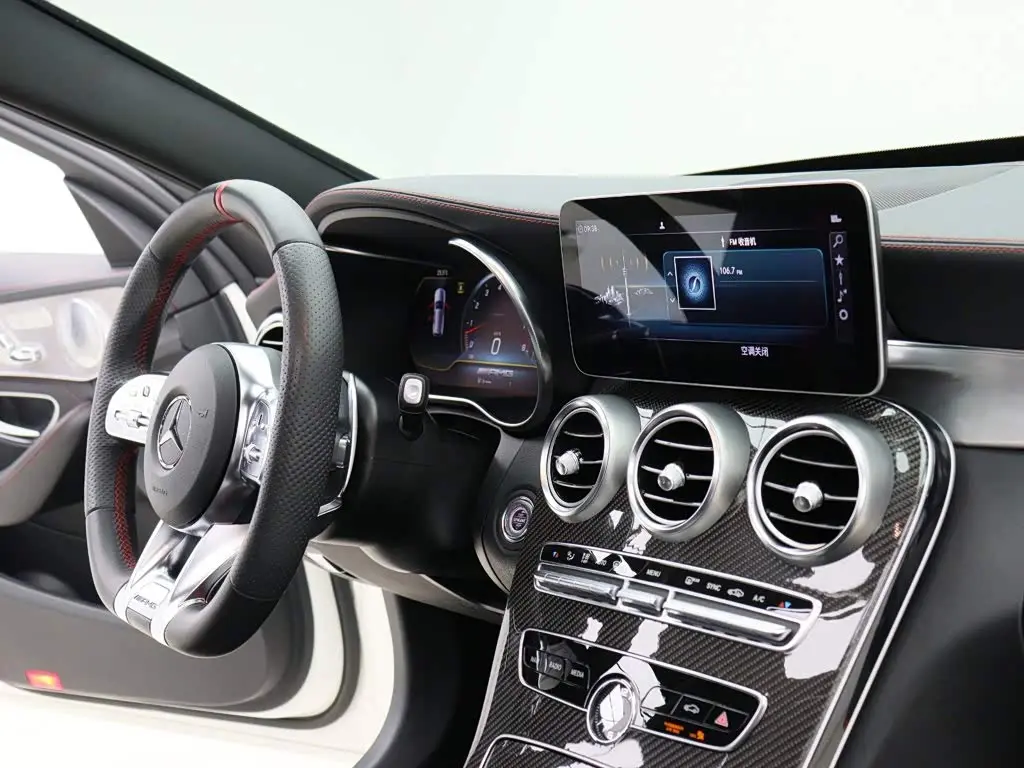 Mercedes-Benz C-Class AMG 2020 — Photo 11/20
